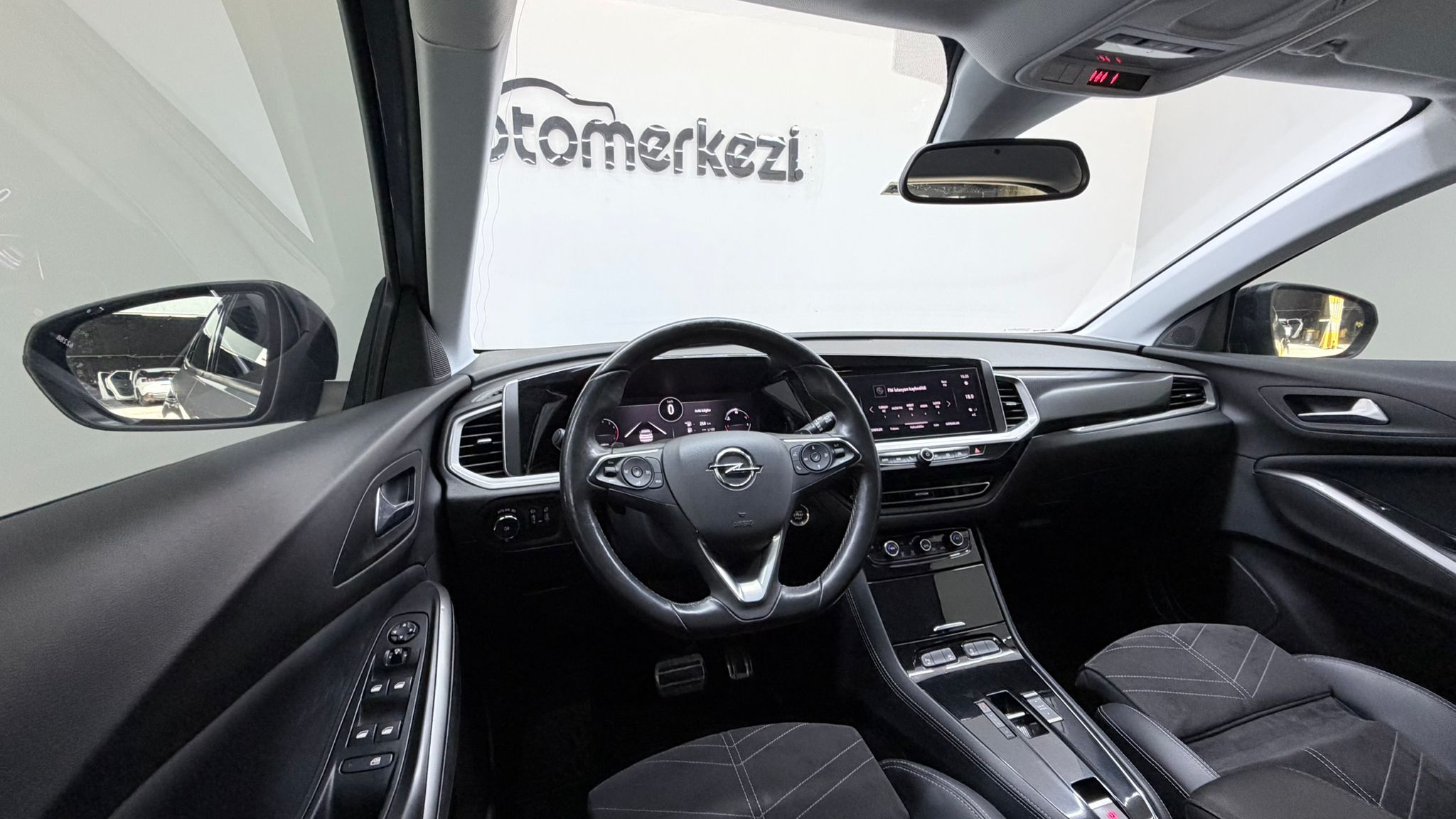 OPEL GRANDLAND 11